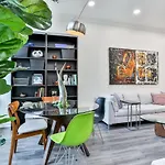 Luxury Treelife Suite